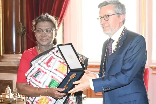 President Droupadi Murmu Honored with Lisbon’s ‘City Key of Honour’