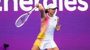 Qatar Open: Swiatek Defeats Rybakina in Quarterfinals, Extends Winning Streak to 15