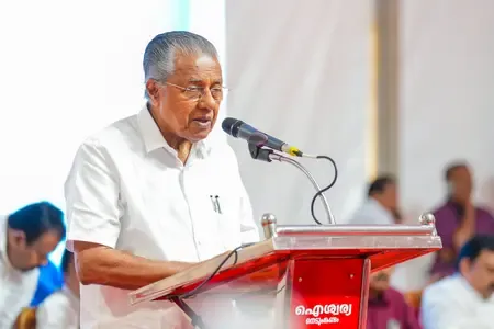 Should Raj Bhavan Be Converted to an RSS Shakha?