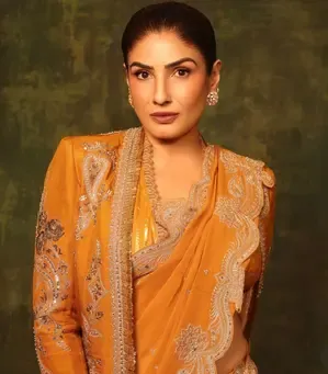 Raveena Tandon cherishes old memories with Shah Rukh Khan