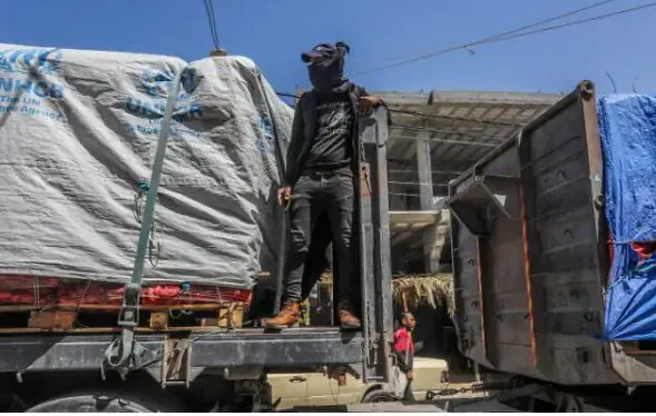 UN Humanitarian Operations in Gaza Complicated by Attacks and Aid Blockades