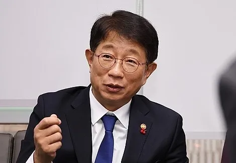Does South Korea Hold a Competitive Advantage Over China in the UAE High-Speed Railway Bid?