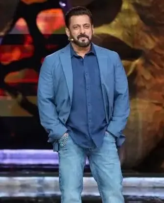 Salman Khan Welcomes 'Sikandar' Team on 'Bigg Boss 18' Finale