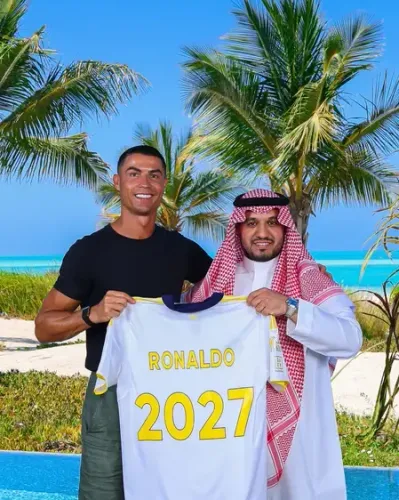 Cristiano Ronaldo extends stay at Al Nassr until 2027