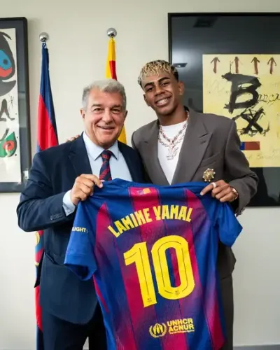 Lamine Yamal handed Barcelona No. 10 shirt; extend contract till 2031 