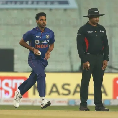 SMAT: Bhuvneshwar's triple-wicket maiden guides UP to 10-run win over Jharkhand