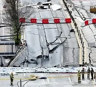 South Korea: Search Efforts Renewed for Missing Worker at Gwangmyeong Subway Construction Collapse