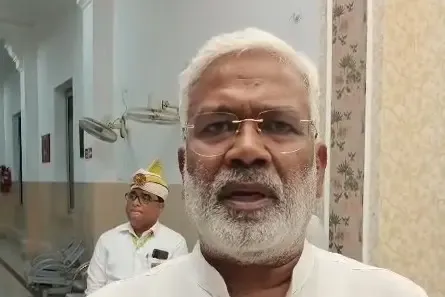 क्या सपा विधायक पूजा पाल ने योगी सरकार में कानून के राज को स्वीकार किया?