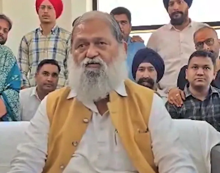 क्या हरियाणा के मंत्री अनिल विज का स्वतंत्रता दिवस कार्यक्रम बदला?