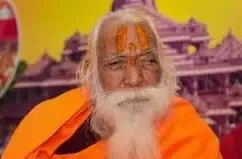 Amit Shah Honors Acharya Satyendra Das: A Pillar of Faith and Devotion