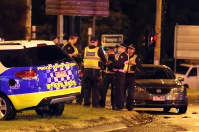 Teens Detained After Stabbing Incident in Melbourne