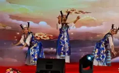 क्या काठमांडू में पहला चीनी शीत्सांग सप्ताह कार्यक्रम शुरू हुआ?