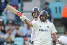 What Impact Did Karun Nair's Unbeaten Half-Century Have on India's Performance?