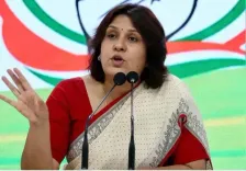 क्यों कांग्रेस नेता सुप्रिया श्रीनेत ने अमेरिका की ट्रैवल एडवाइजरी की आलोचना की?