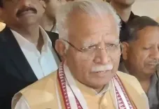 क्या आपातकाल का दंश झेलने वाले पूजनीय हैं : मनोहर लाल?