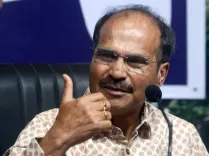 क्या अधीर रंजन चौधरी ने बंगाली प्रवासी मजदूरों के उत्पीड़न पर प्रधानमंत्री को पत्र लिखा?