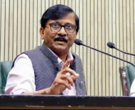 अमेरिकी राष्ट्रपति ट्रंप की जनरल असीम मुनीर से मुलाकात, शिवसेना सांसद संजय राउत का तीखा हमला