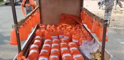 क्या केंद्र सरकार की योजनाओं के नाम पर धीरूभाई की 75 लीटर गंगाजल की कांवड़ चर्चा का विषय बन गई?