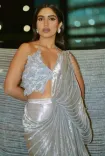 Bhumi Pednekar hunts for 'ultimate' chole bhature in Delhi