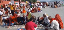 क्या गयाजी में पितृपक्ष के पहले दिन श्रद्धालुओं ने देवघाट पर किया पिंडदान?