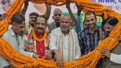 क्या जदयू को लगा बड़ा झटका? पूर्व विधान पार्षद ने कांग्रेस में किया शामिल