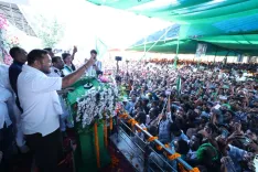 Will BJP Let Nitish Kumar Become CM Again? Tejashwi Yadav Thinks Not!
