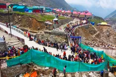 Why is the Char Dham Yatra Suspended for 24 Hours?