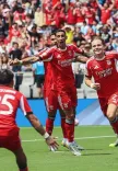 How Did Benfica Overcome Bayern to Secure Group C's Top Spot?