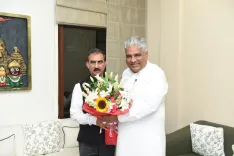 क्या हिमाचल प्रदेश के सीएम ने केंद्रीय पर्यावरण मंत्री से बारिश के नुकसान पर चर्चा की?