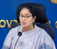 How is CM Rekha Gupta Committed to Making Delhi Pollution-Free and Green?