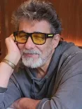 What Makes Deepak Tijori Praise Iulia Vantur’s Work Ethic?