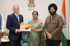 What Did Delhi CM Rekha Gupta and Ex-British PM Tony Blair Discuss About Urban Transformation?