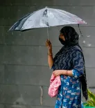 देशभर में मॉनसून का असर: दिल्ली में बादल, अजमेर में जलभराव, किसानों को राहत