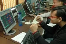 Why Are DIIs Investing Rs 3.5 Lakh Crore in Indian Stock Market in First Half of 2025?