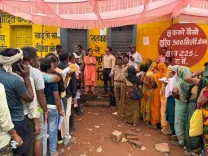 Why Are Farmers in MP Protesting Over Fertilizer Shortage?