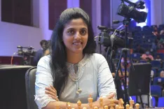 Could Divya Deshmukh Overcome Zhu Jiner in Tiebreaks?