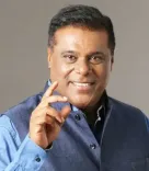 फिल्मी पर्दे के 'खलनायक' आशीष विद्यार्थी, जिनके सरनेम का किस्सा है दिलचस्प