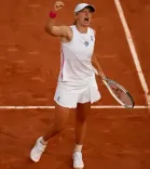 French Open: Swiatek storms into fourth semis to set up blockbuster clash with Sabalenka