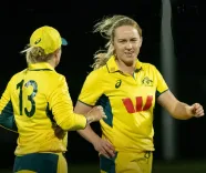 How Did Garth Praise the Batting Intent of Healy and Others in Australia's Dominant Win?