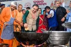 Did Gautam Adani's Participation in Kitchen Seva Send a Powerful Message?