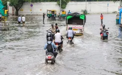 क्या गुजरात में भारी बारिश को लेकर ऑरेंज और येलो अलर्ट है?