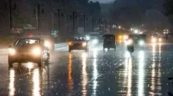 Heavy rainfall to continue in Delhi; bitter cold grips the city 