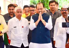 क्या धनंजय मुंडे पर लगे आरोपों से उन्हें मिली क्लीनचिट का असर होगा?