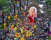 क्या अदाणी इलेक्ट्रिसिटी गणेश पंडालों को आवासीय दरों पर अस्थायी बिजली कनेक्शन देगी?
