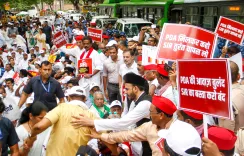 क्या चुनाव आयोग ने विपक्षी नेताओं के मतदाता सूची संबंधी आरोपों को ‘गलत’ बताया?