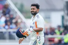क्या ऋषभ पंत अपनी चोट का फायदा उठा रहे हैं? पूर्व इंग्लैंड क्रिकेटर डेविड लॉयड का दावा