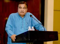 क्या बार-बार फास्टैग रिचार्ज का झंझट खत्म होगा? नितिन गडकरी ने वार्षिक पास की घोषणा की