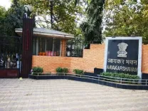 क्या सकल प्रत्यक्ष कर संग्रह 4.9 प्रतिशत बढ़कर 5.45 लाख करोड़ रुपए पहुंच गया, रिफंड में 58 प्रतिशत की वृद्धि हुई?