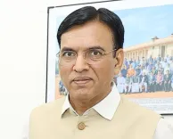 क्या 30.98 करोड़ से अधिक असंगठित श्रमिक अब ई-श्रम पोर्टल पर पंजीकृत हैं?