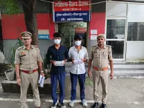 क्या नोएडा में हाउसकीपिंग का काम करने वाले मोबाइल चोर गिरफ्तार हुए?